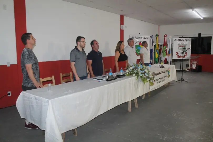C&acirc;mara de Guabiruba realiza sess&atilde;o itinerante