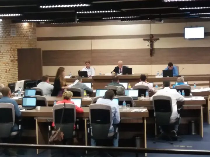 Vereadores aprovam contas do prefeito Jonas de 2017