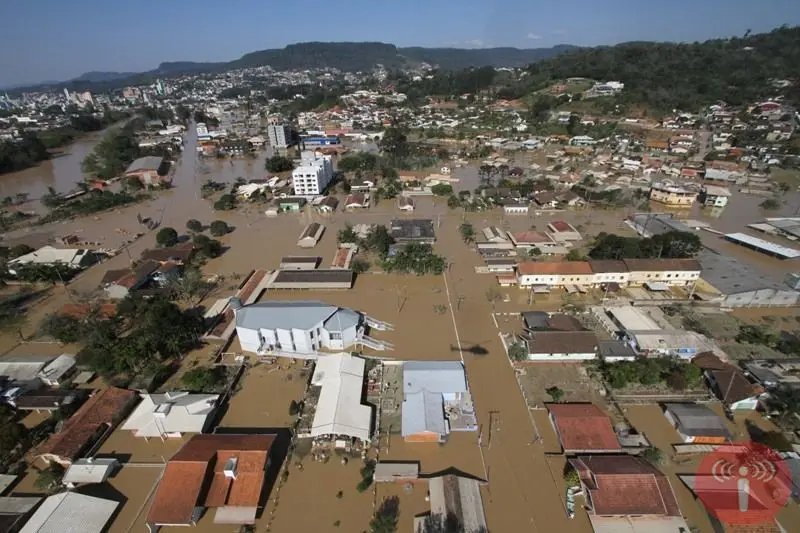 Prefeitura monta ponto de coleta na Arena Brusque