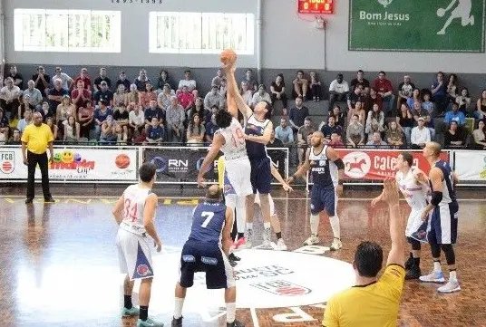 AD Brusque precisa vencer hoje para seguir na disputa do título