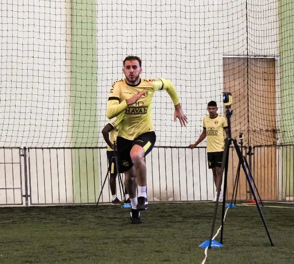 Testes f&iacute;sicos marcam o segundo dia de pr&eacute;-temporada