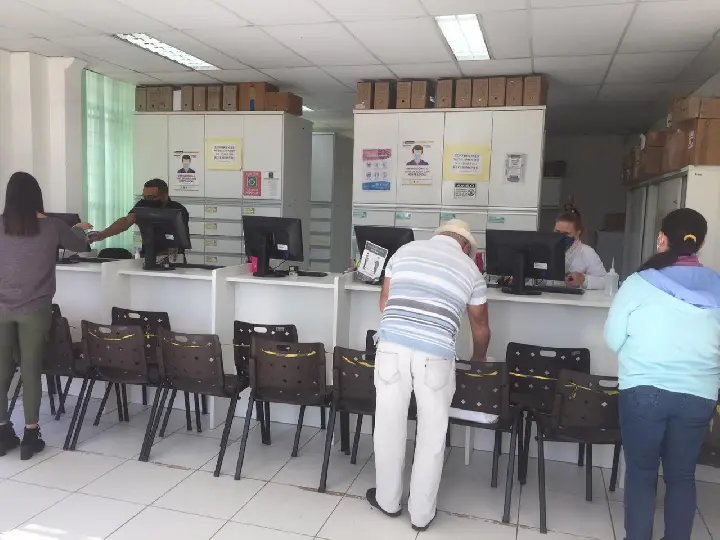 Falta de insumos na ind&uacute;stria leva a falta de medicamentos, em Brusque