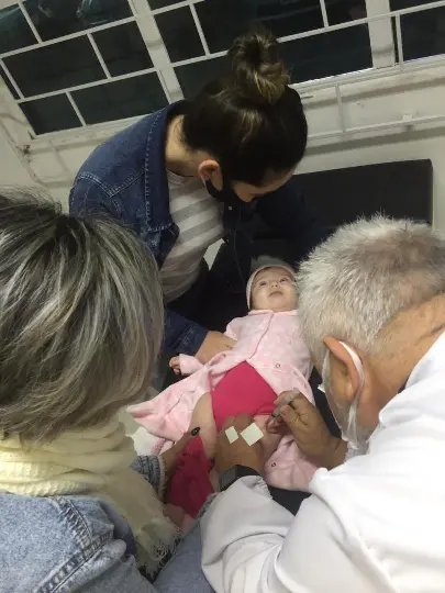 Noite de vacina&ccedil;&atilde;o contra gripe imuniza mais de 1,1 mil pessoas