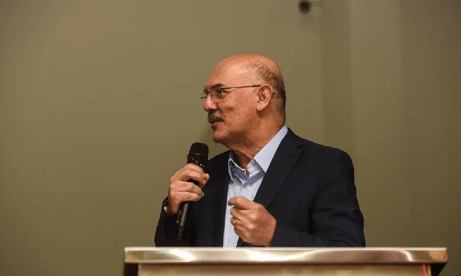 MEC quer facilitar regulamenta&ccedil;&atilde;o de empresas de ensino superior