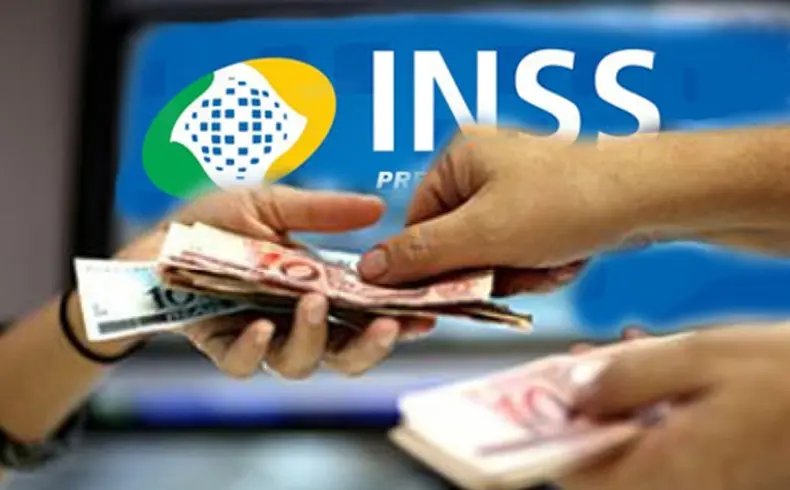 INSS começa a pagar adiantamento do 13º