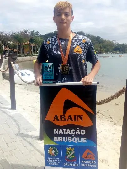 Brusquense participa do Circuito de Travessia Ocean de &Aacute;guas Abertas