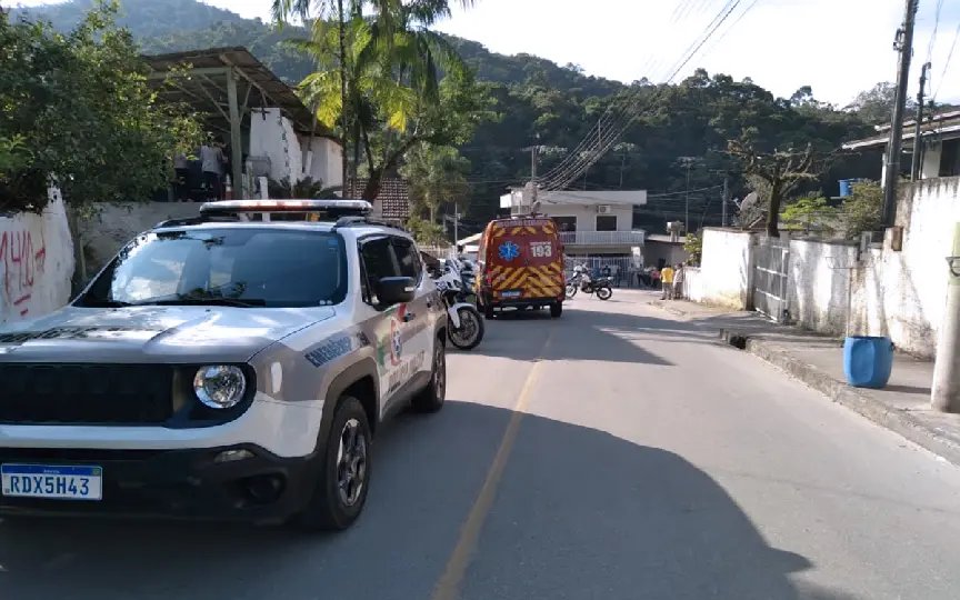Jovem que deu tiro no pai se apresenta na Delegacia 