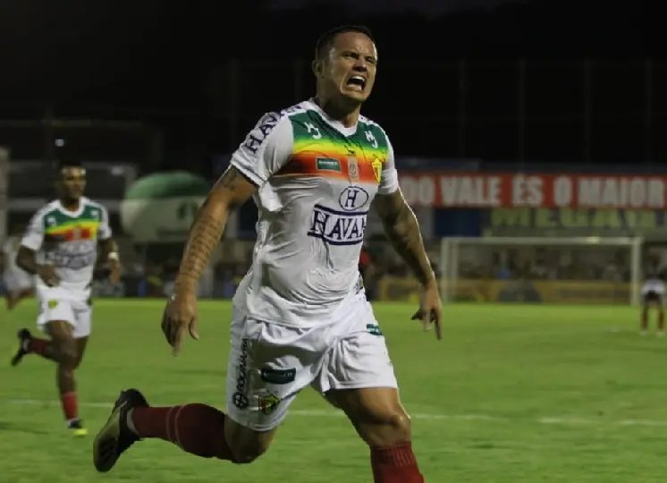 (V&iacute;deo) Quase dez meses depois, o fim da agonia e da espera