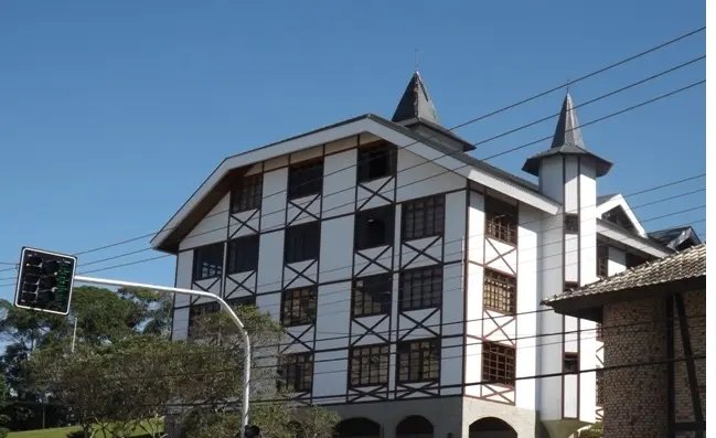 Júri popular termina com uma absolvição e um caso encaminhado ao Juizado Especial