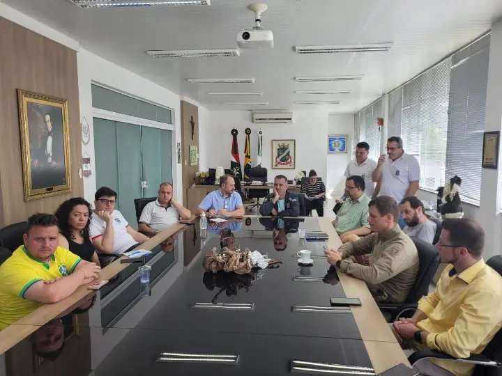 Comit&ecirc; de crise atualiza informa&ccedil;&otilde;es e organiza continuidade de a&ccedil;&otilde;es em Brusque