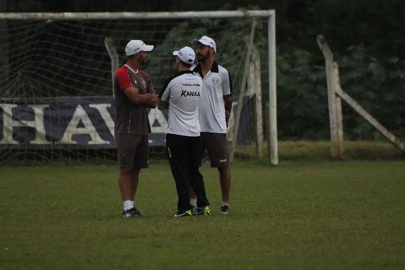 Jersinho tem dúvidas para escalar o Brusque contra o Tubarão