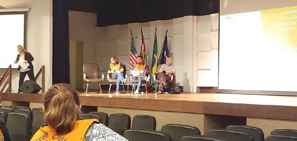 Defesa Civil participa do Primeiro Semin&aacute;rio Catarinense de Educa&ccedil;&atilde;o em Redu&ccedil;&atilde;o de Riscos e Desastres