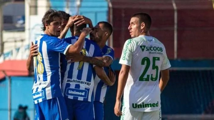 Ava&iacute; e Chapecoense disputam primeiro jogo da final neste domingo