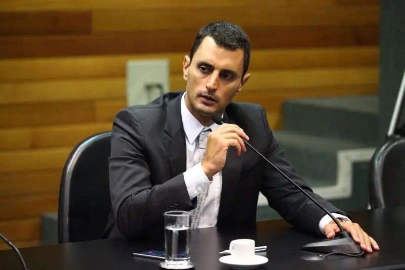 Projeto propõe fim das SDRs