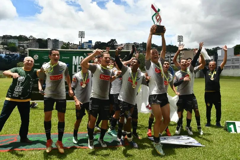 Santa Terezinha &eacute; campe&atilde;o do Moleque Bom de Bola