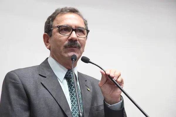 Deputado brusquense é vítima de difamação nas redes sociais
