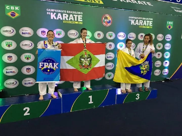 Atleta de Guabiruba conquista medalha de ouro no Campeonato Brasileiro de Karatê