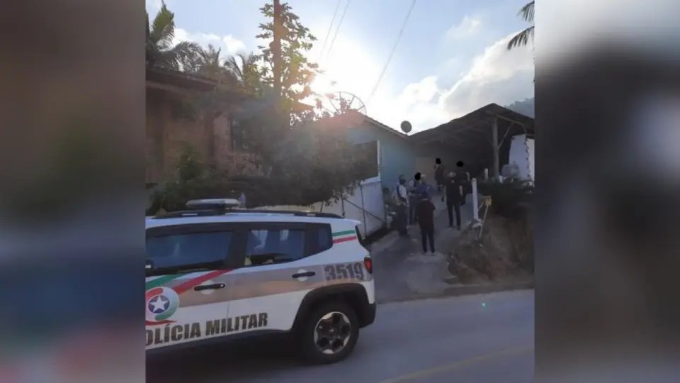 (V&iacute;deo) Filho atirou contra a cabe&ccedil;a do pr&oacute;prio pai, no Bateas