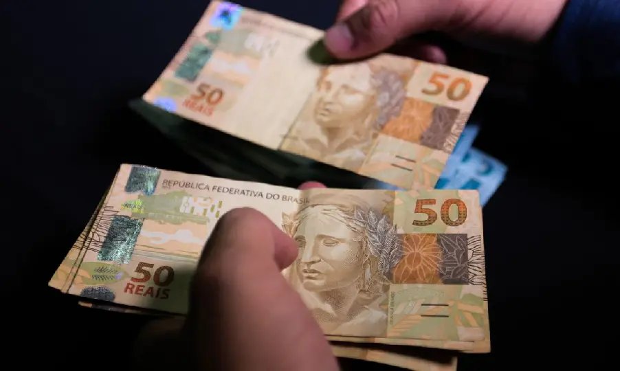Negocia&ccedil;&otilde;es salariais ficam abaixo da infla&ccedil;&atilde;o em abril