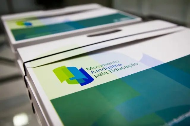 Movimento pela educação supera mil adesões 