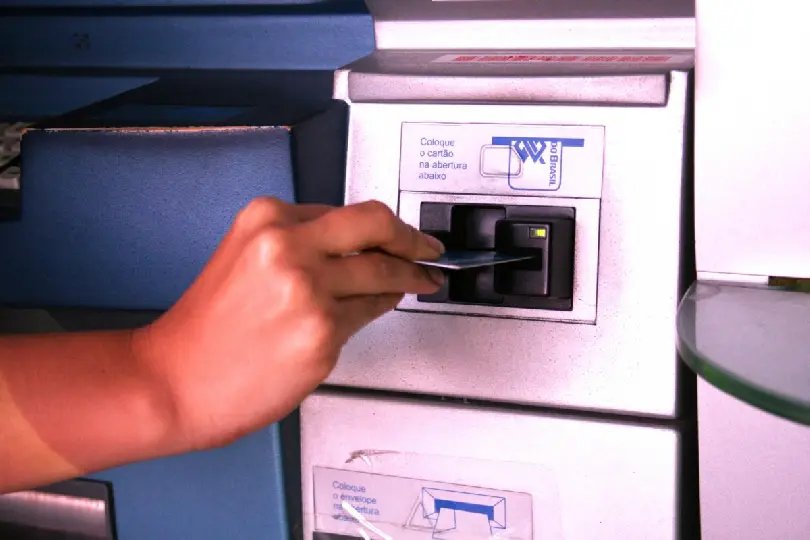 Funcionários descobrem “chupa-cabra” em agência bancária