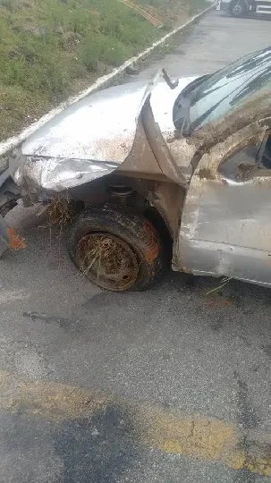 Motorista bate na rodovia, fere brusquense e foge do local