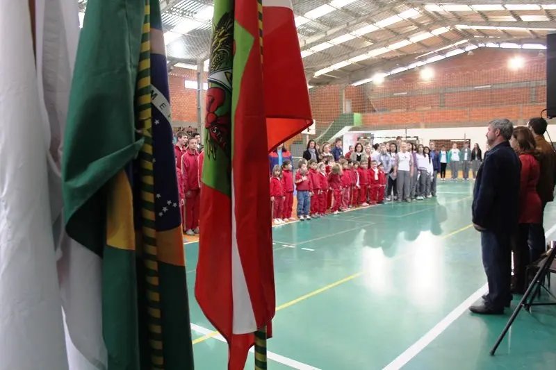 Ato cívico é realizado em Dom Joaquim