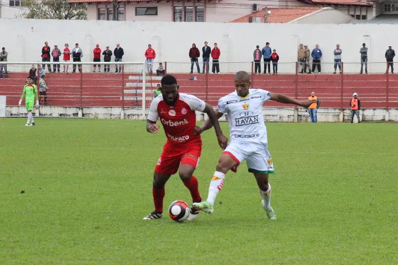 Brusque empata sem gols com Inter de Lages na estreia da Copa SC