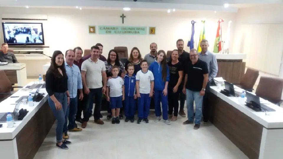C&acirc;mara entrega premia&ccedil;&atilde;o do 2&ordm; Talento Guabirubense