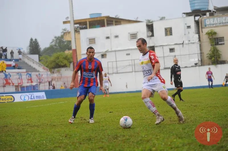Brusque FC joga as duas primeiras fora