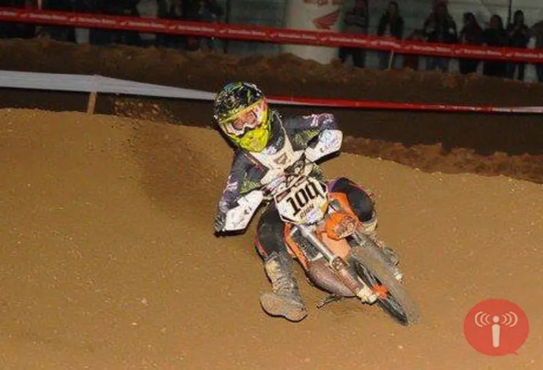Ryan Fischer lidera estadual de motocross