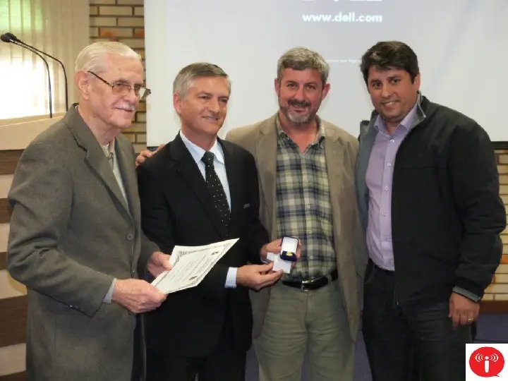 Câmara homenageia 40 anos da Unifebe