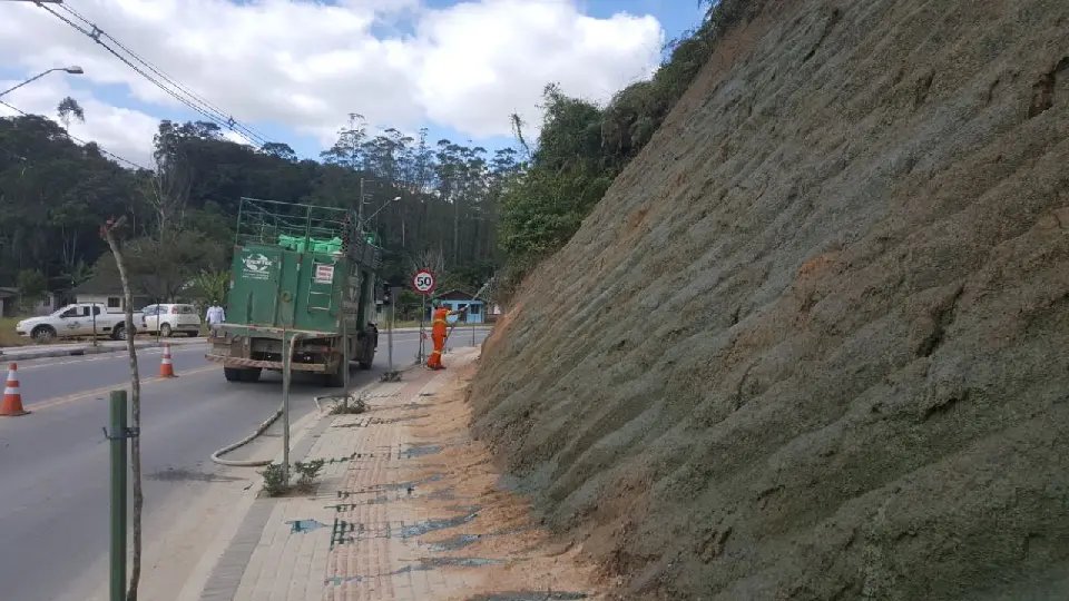 Hidrossemeadura na recuperação de áreas degradadas