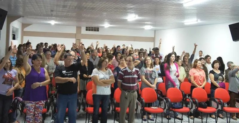CDL realiza palestra em Botuverá