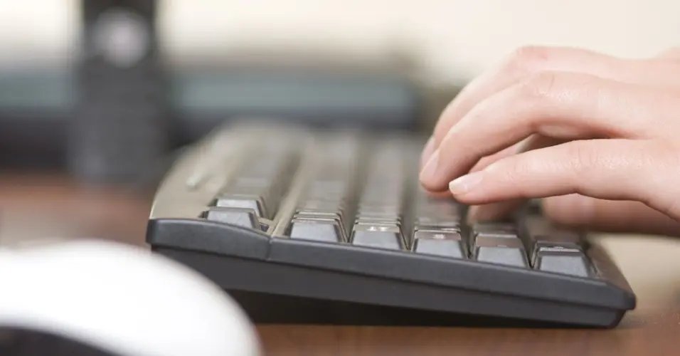 AmpeBr organiza encontro para inclusão digital