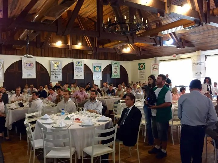 Almoço de Ideias reuniu 270 empresários