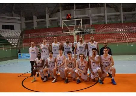 Brusque enfrenta São José neste sábado pelo estadual de Basquete Adulto