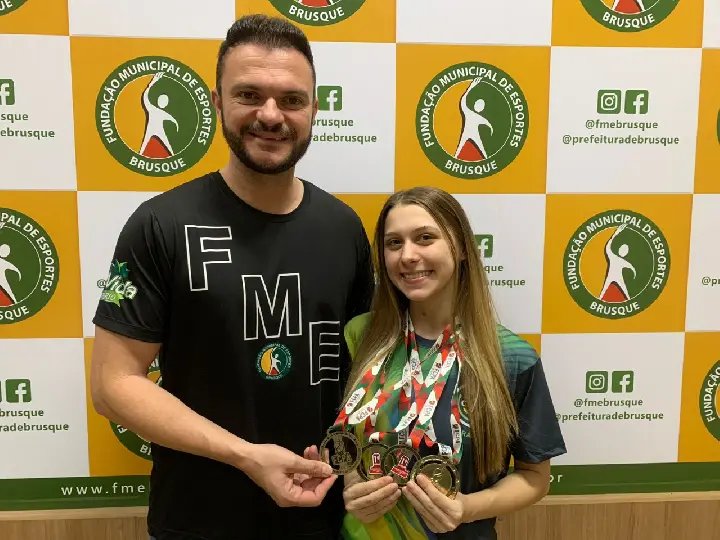Atleta brusquense &eacute; convocada para o mundial de patina&ccedil;&atilde;o art&iacute;stica