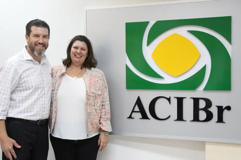 Rita Conti &eacute; eleita presidente da Associa&ccedil;&atilde;o Empresarial de Brusque