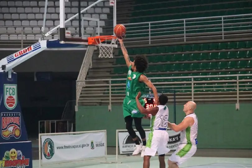 Brusque recebe a Copa Brasil Sul de Basquete Adulto