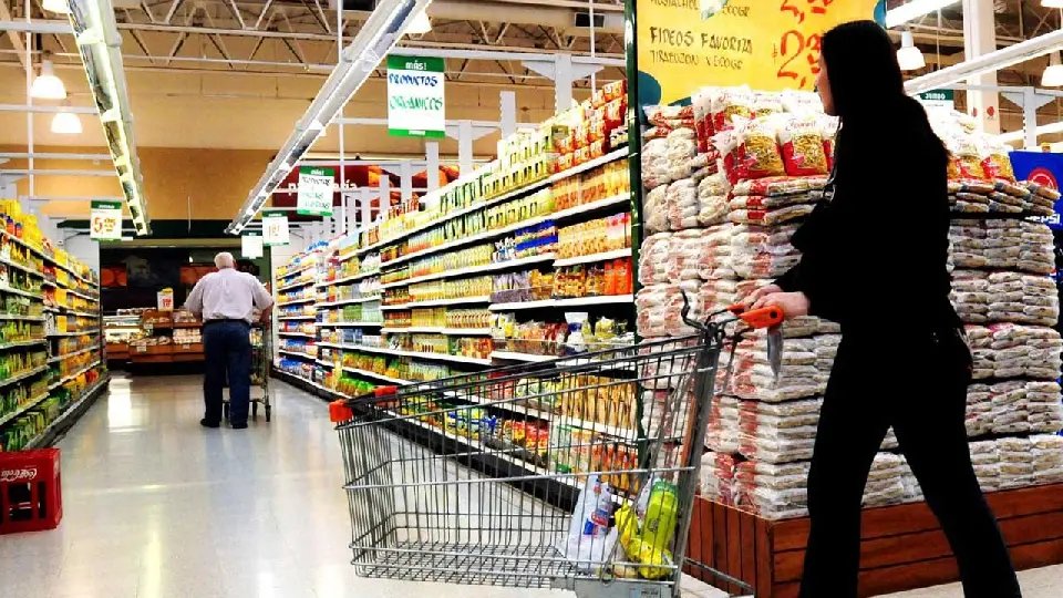 Cesta básica de Brusque ainda é das mais caras do país