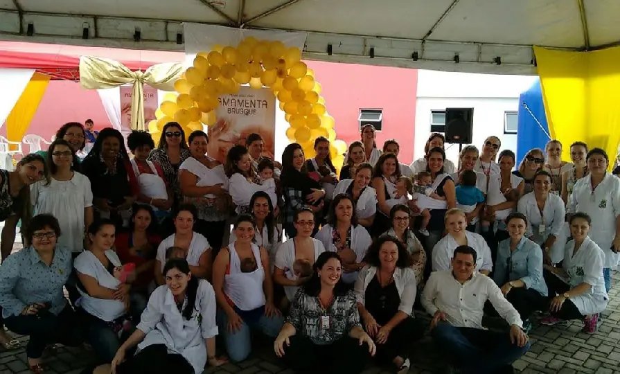 Hora do Mamaço conscientiza sobre amamentação