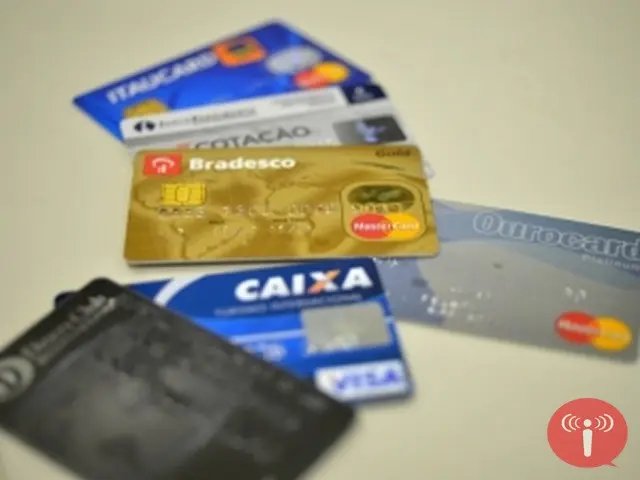 Inadimplência do consumidor cai 3,5% em julho