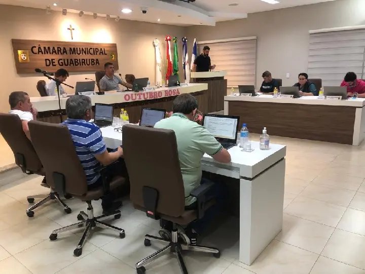 Cobran&ccedil;a de taxa volta a pautar debate entre vereadores