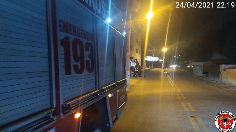 Homem fica ferido em acidente de tr&acirc;nsito no &Aacute;guas Claras