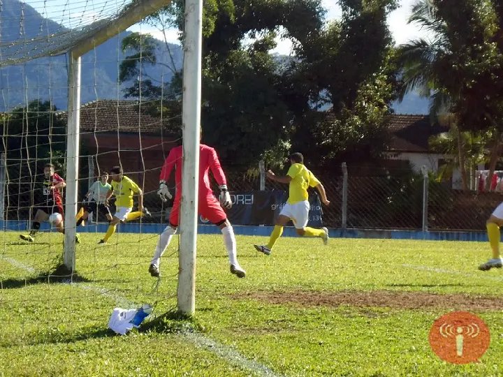 Jogando mal, Brusque sofre para empatar com o Canoinhas