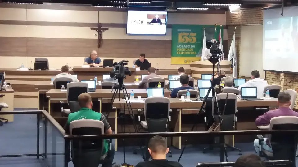 Vereadores autorizam Prefeitura a contrair R$ 10 milh&otilde;es de empr&eacute;stimo