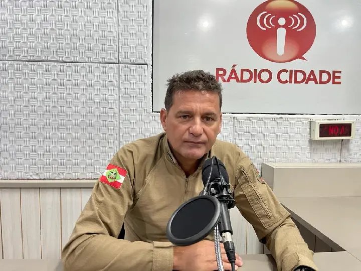 &ldquo;Banco nenhum manda o funcion&aacute;rio na casa do cliente pegar o cart&atilde;o&rdquo;, alerta comandante