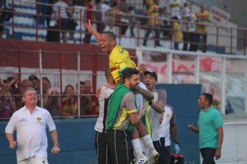 Brusque estreia empatando com o Tubar&atilde;o em casa 