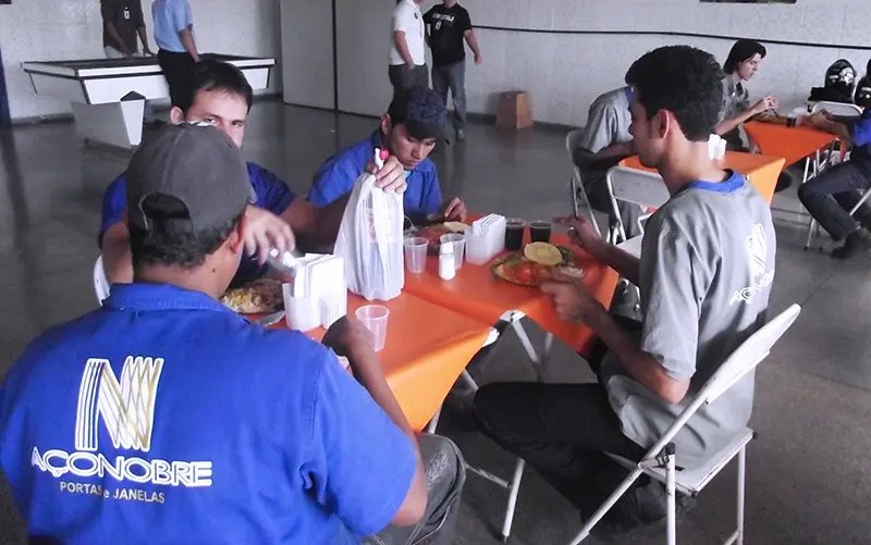 Tempo de almoço e descanso dos trabalhadores pode   ser reduzido